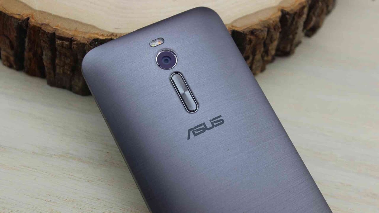O Zenfone ACABOU. E foi melhor assim!