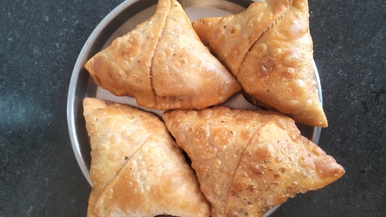 गव्हाच्या पिठापासून बनवा एकदम मार्केट स्टाईल समोसा#samosa recipe#crispy#snacks recipe#Priyachakote