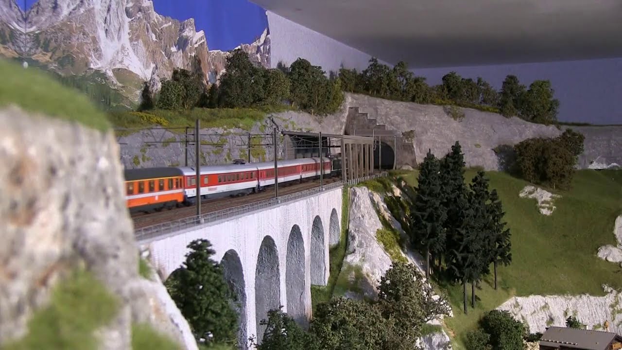 Mit dem Eurocity über die Rampen am Lötschberg