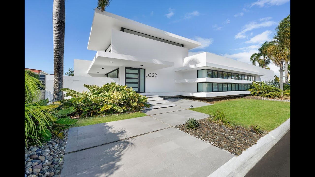 Canalfront Estate in Vistamar Marina East Carolina, Puerto Rico | Sotheby's International Realty