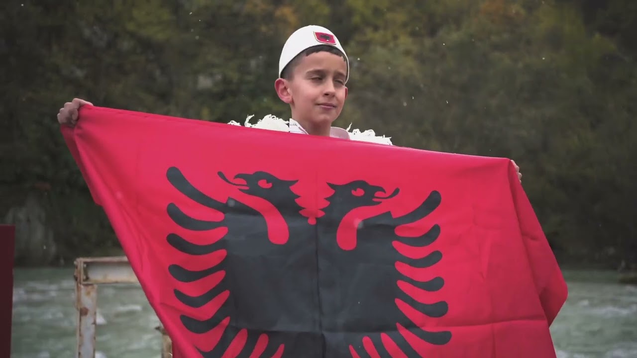 Valle Me motive Veriore - Sh.f.m.u. “Dëshmorët e Kombit”