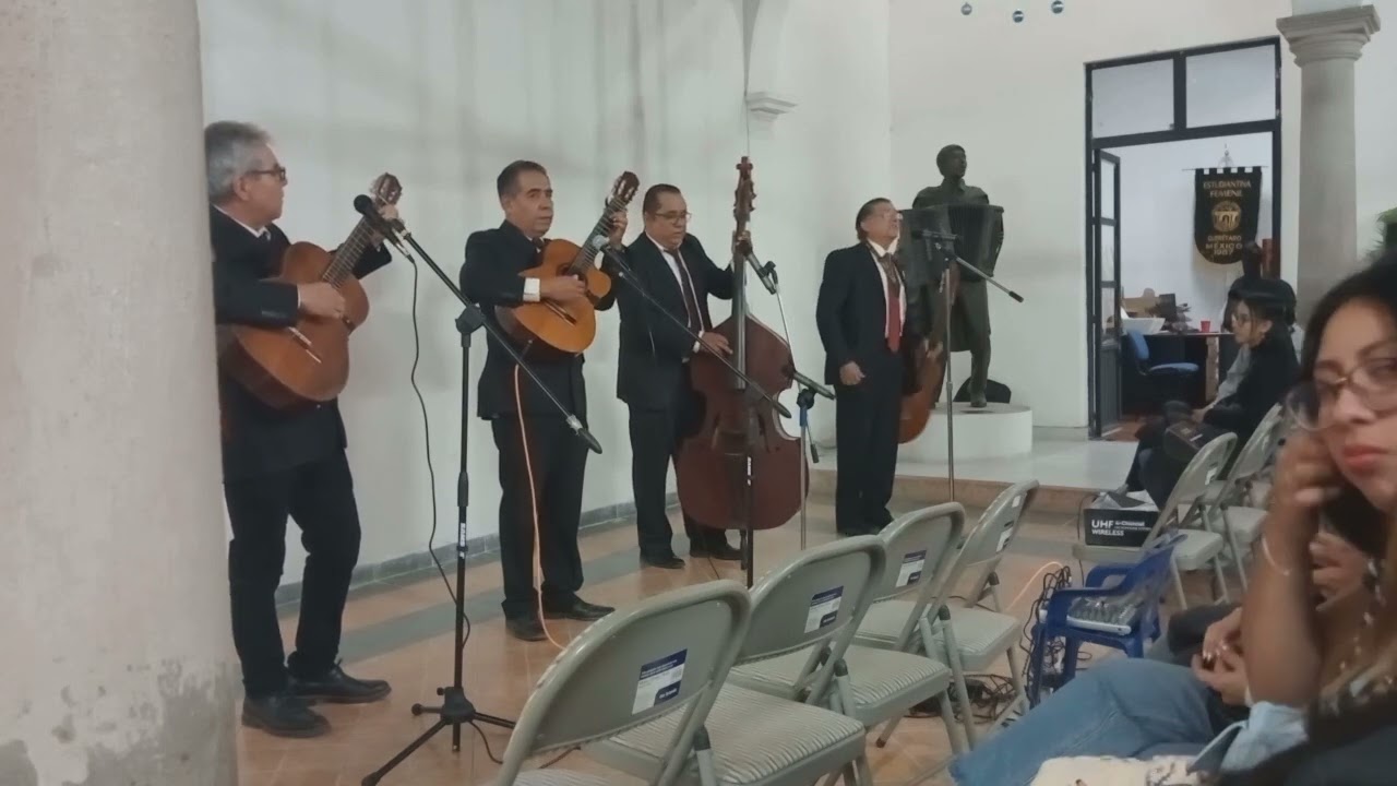 Brindo por tu cumpleaños - Rondalla Ilusión Bohemia Queretaro