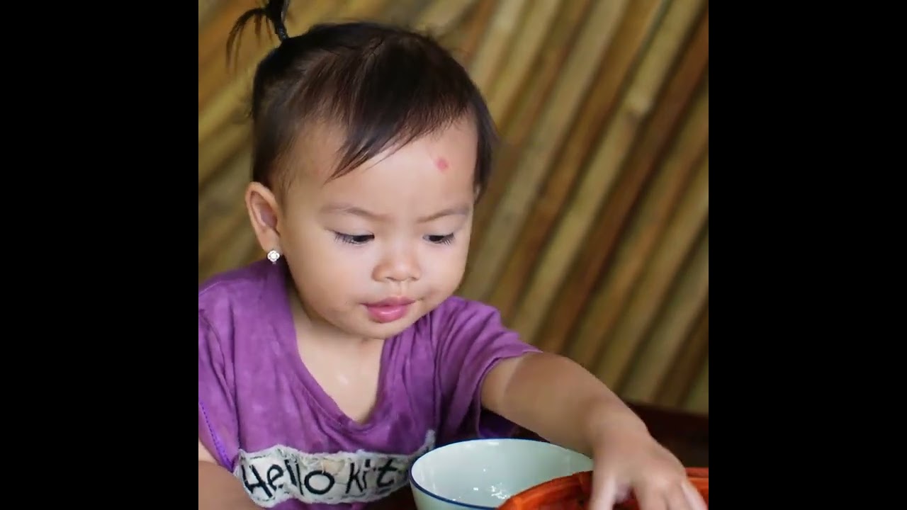 Jak zareagowałaby samotna matka, gdyby w jej domu pojawił się dyrektor generalny?