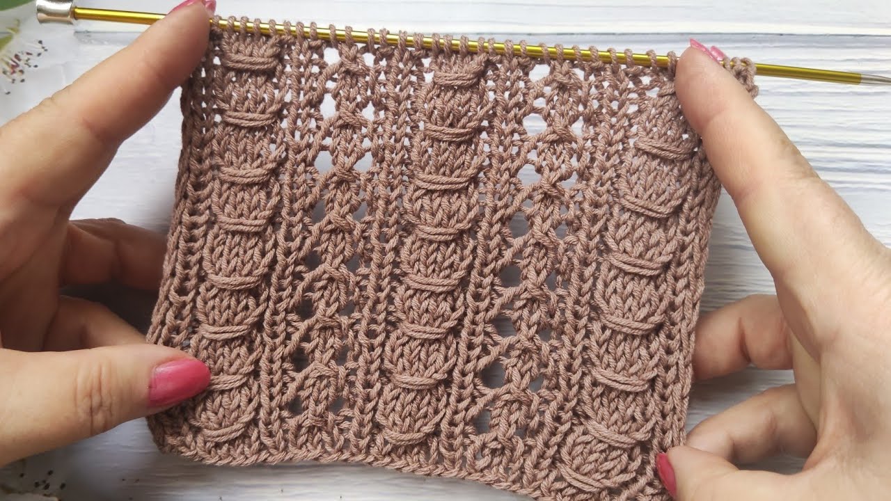 Textured Lace Stitch | Struktur-Ajourmuster | Punto Traforato Strutturato | Point Ajouré Texturé