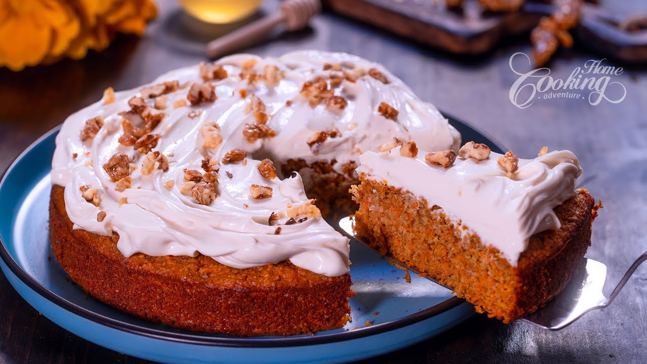 Easy Oatmeal Carrot Cake &ndash; Healthy and Refined Sugar-Free