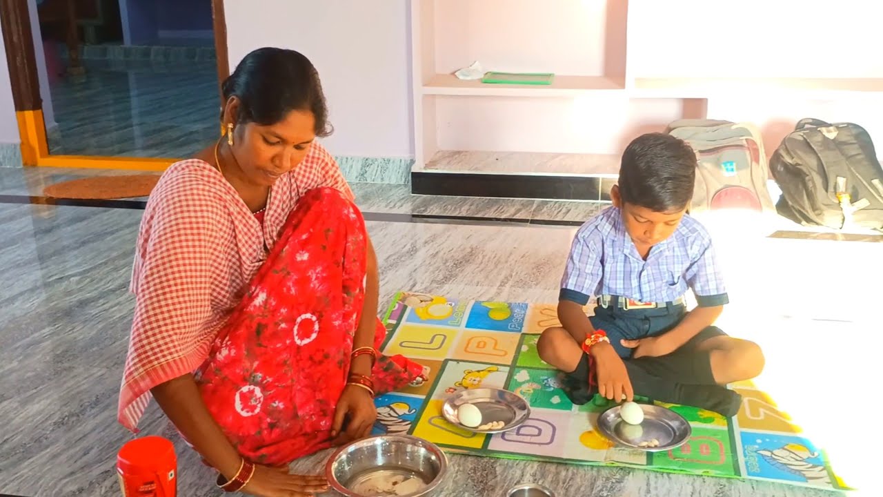 చాలా రోజులు తరువాత, మళ్ళీ గుడ్డు, పాలు తాగుతున్నారు పిల్లలు 😊😊