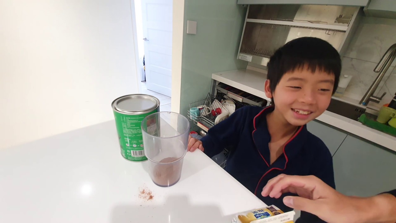 跟老婆一起早餐...黑糖饅頭與炒豬肉片