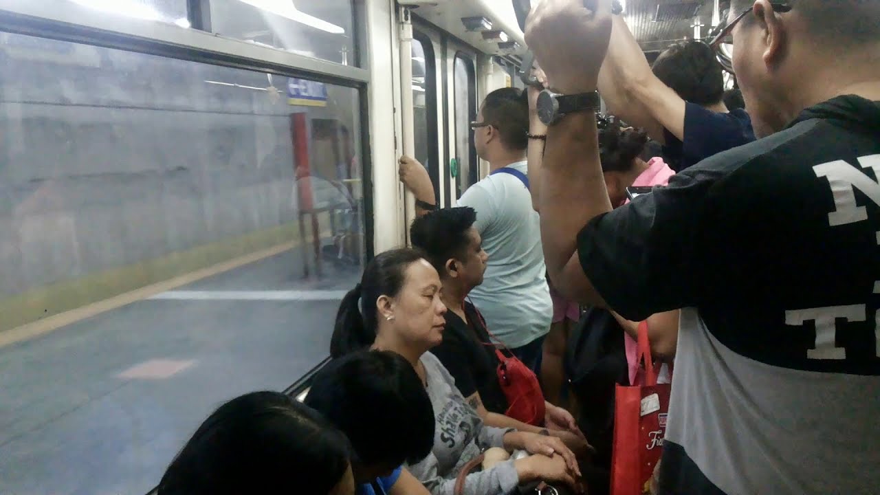 MRT-3 Night Rush Hour Ride From Shaw Boulevard To Taft Avenue
