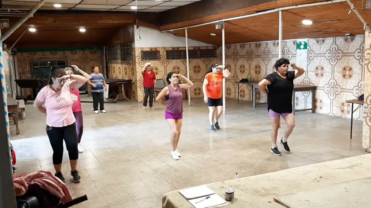 Baile entretenido 13 Miércoles 21 de enero 2026 profesora Angela Sierra club los 120 lo Espejo
