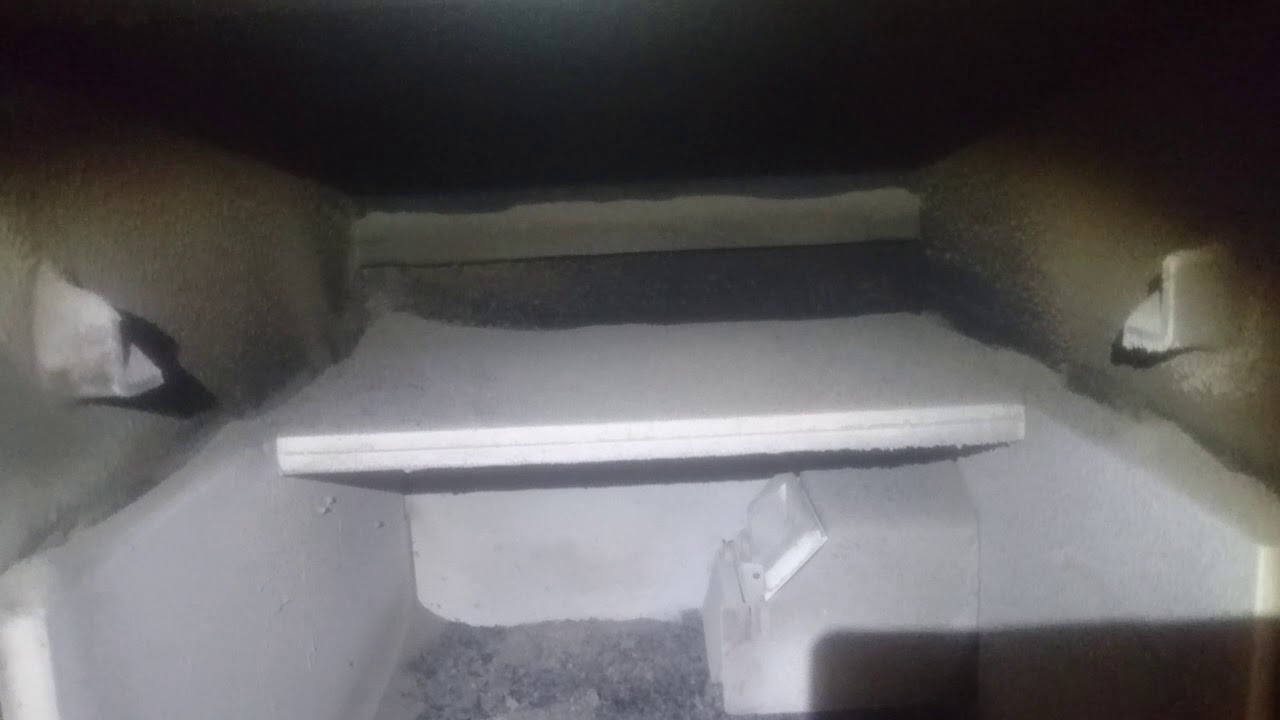 Kostrzewa wnętrze kotła przy spalaniu pellet z owsem