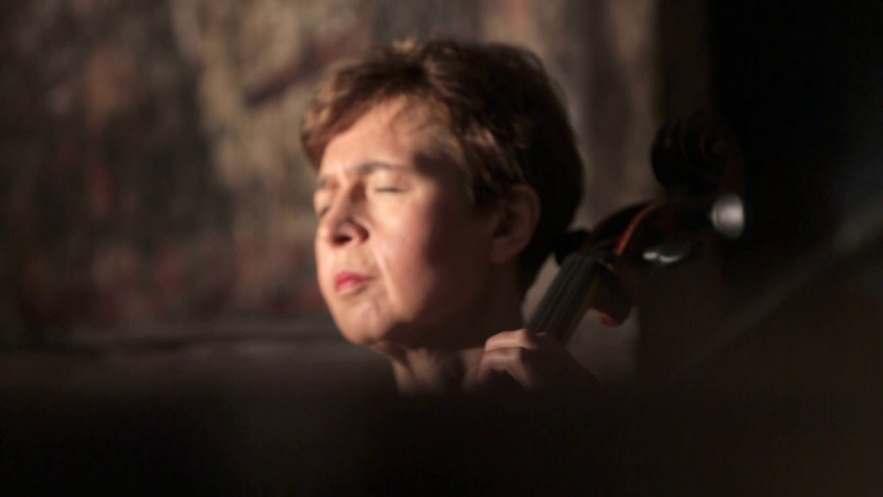 Xenia Jankovic   J S Bach   Suite No  5 in C minor, BWV 1011