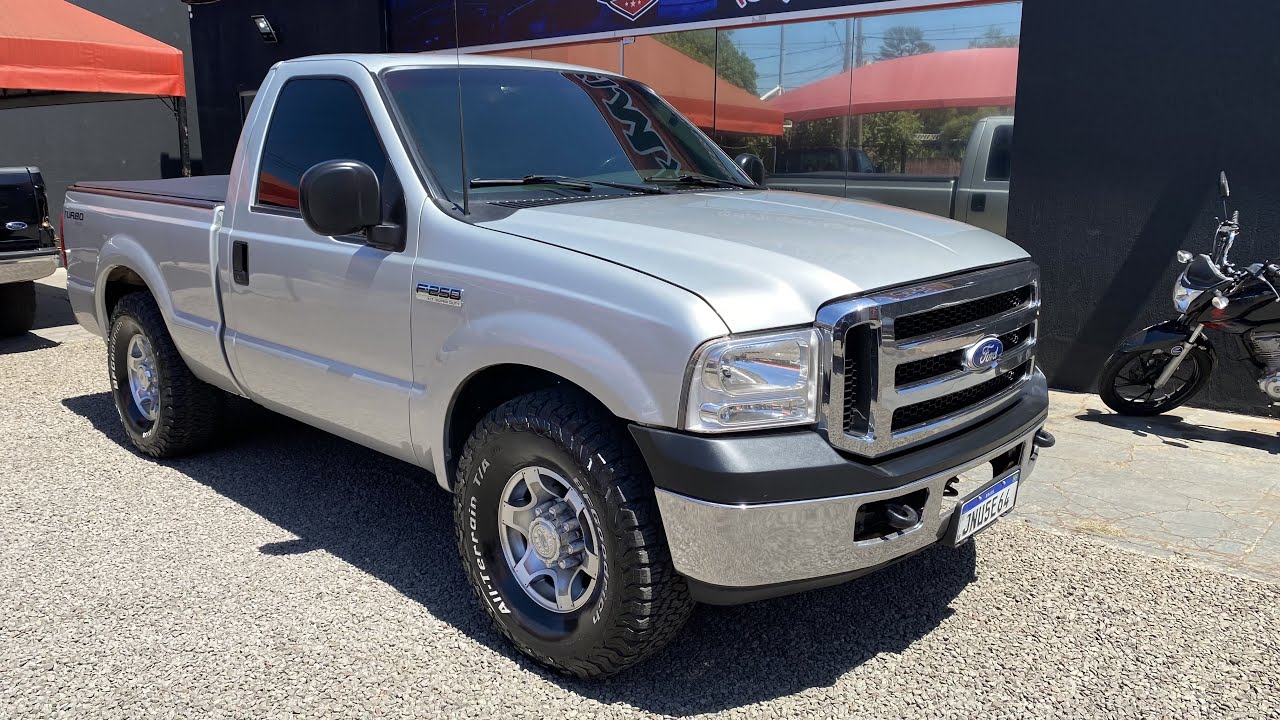 F250 XL COM PNEU 315 MUITO LINDA