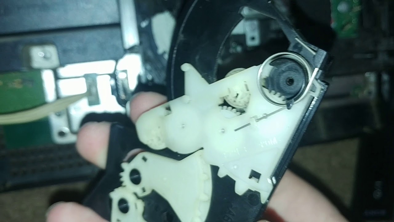 (FIX) FAT PS3 NOT TAKING DISK OR SPINNING (2018)