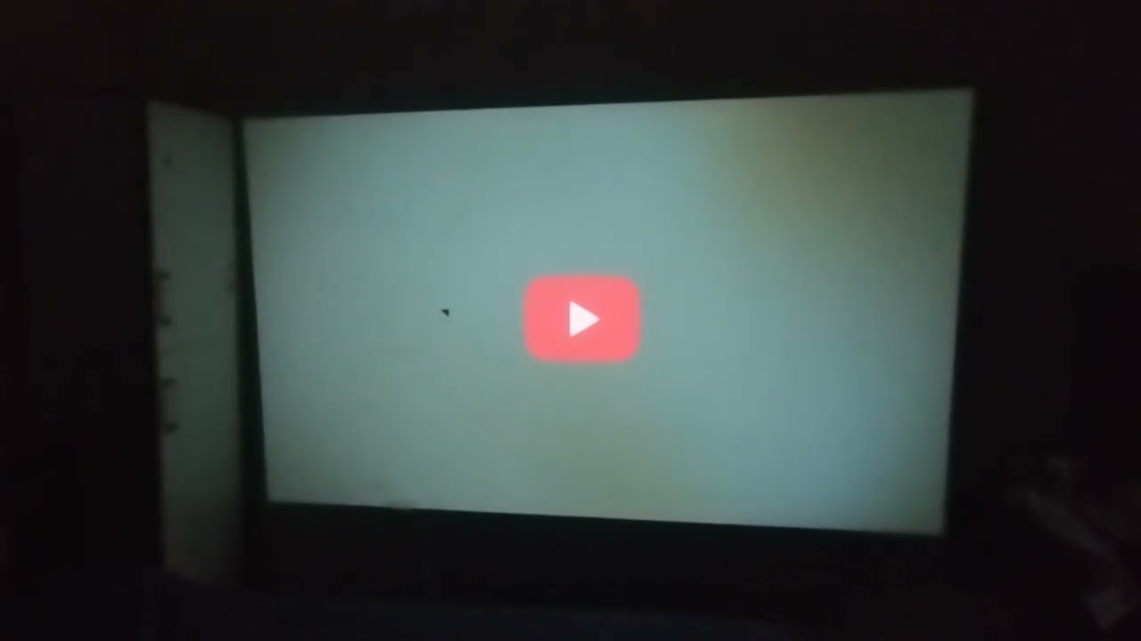 PS4 connected in the projector