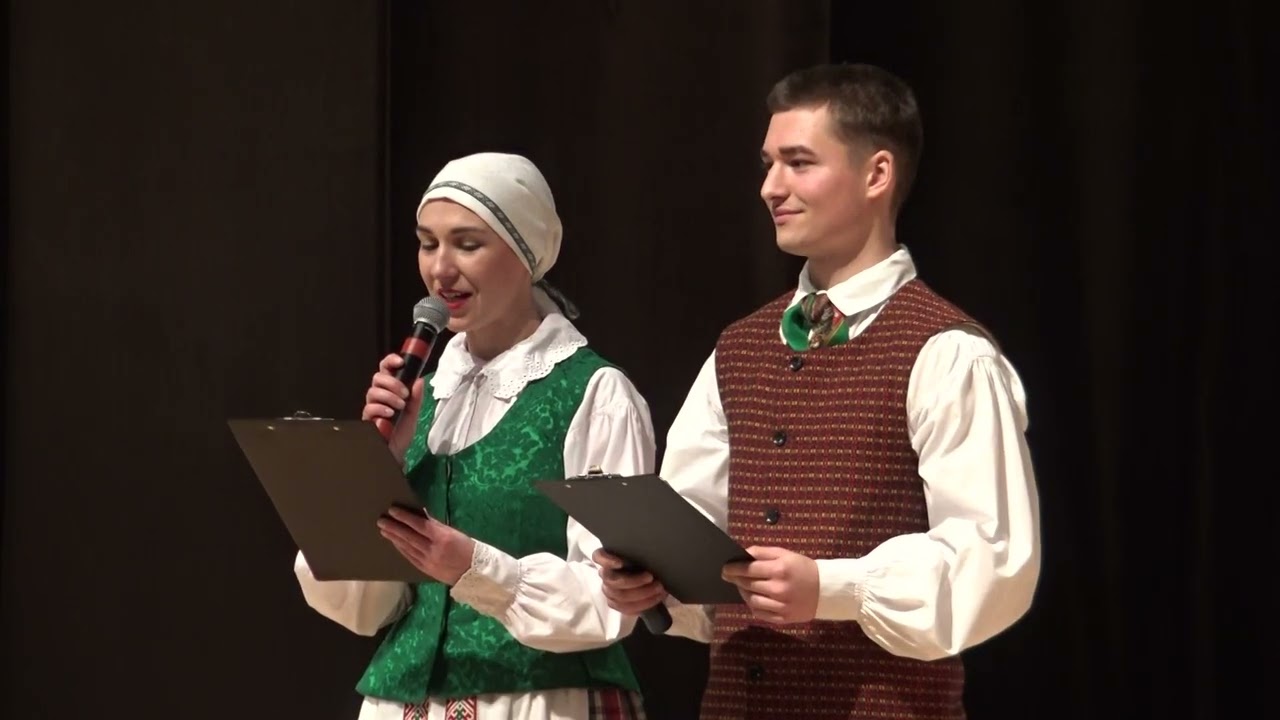 Biržai. VI Vyresniųjų liaudiškų šokių kolektyvų festivalis 