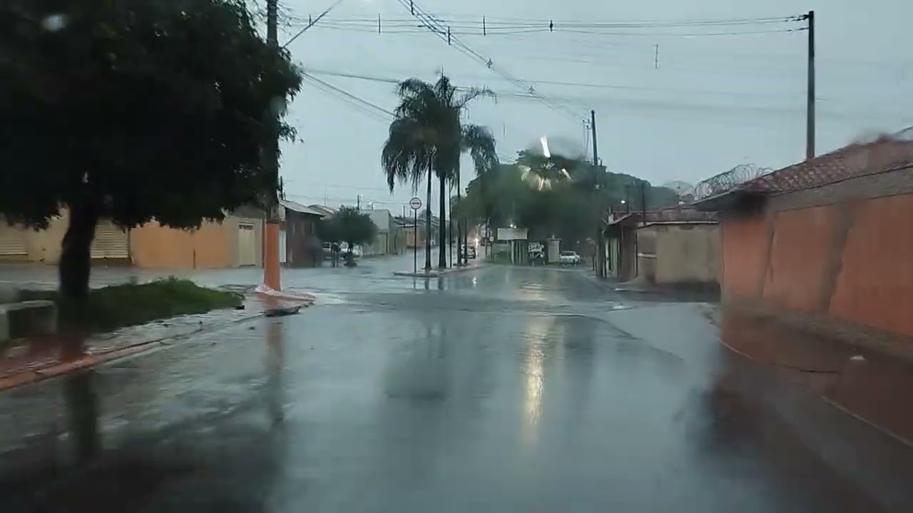 Chuva forte em Cravinhos SP.