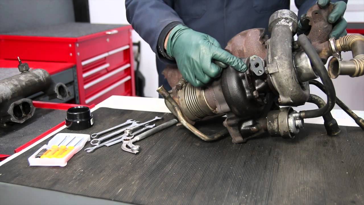 Removing a Turbocharger from a Mercedes OM617 Turbo Diesel Engine