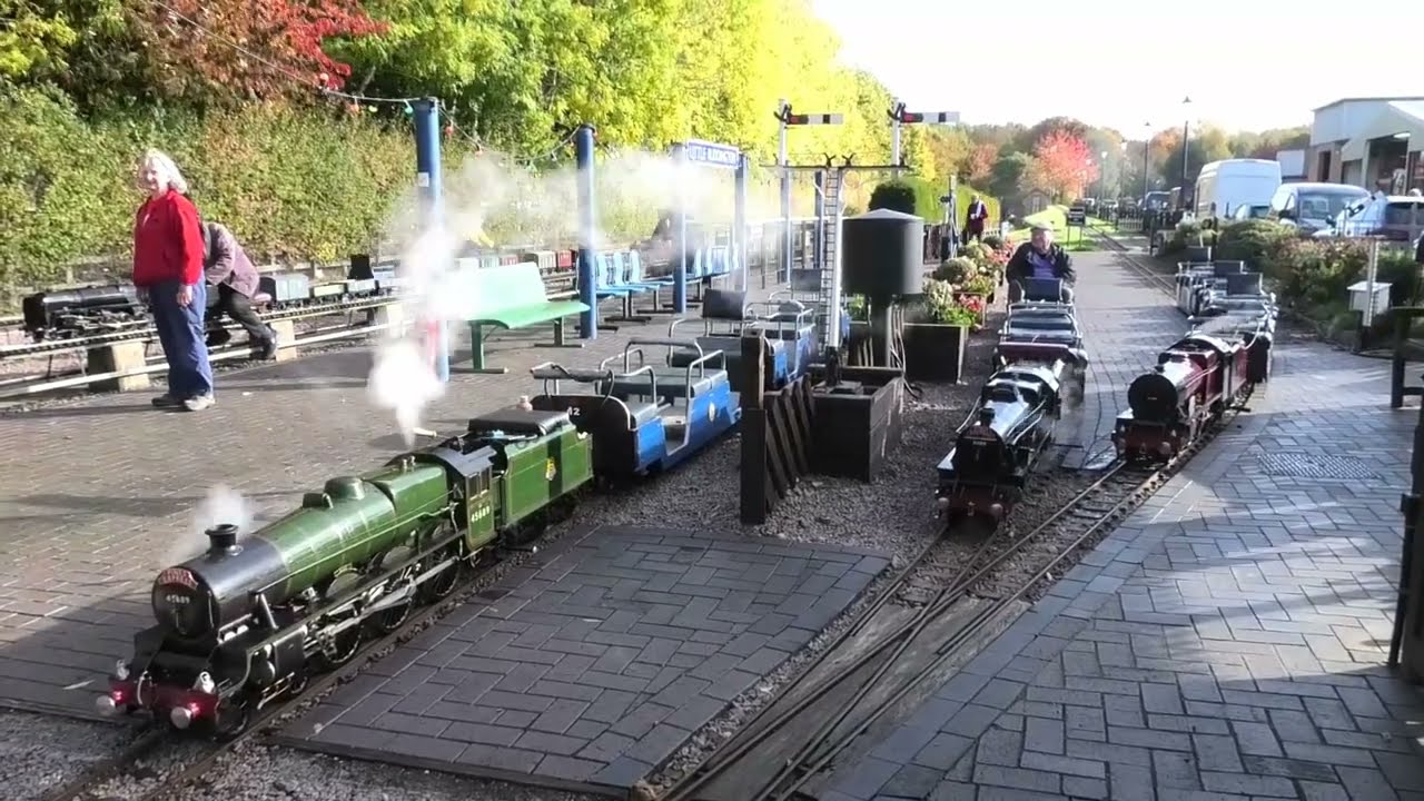 A FANTASTIC collection of Mainline locomotives in steam at Ruddington  October 2022