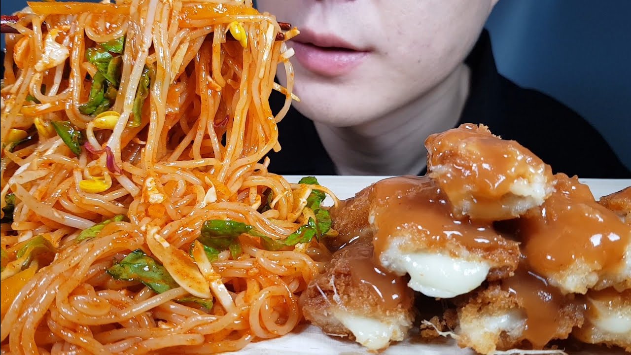 ASMR SPICY COLD NOODLE AND CHEESE PORK CUTLET MUKBANG 쫄면과 치즈돈까스 리얼사운드 먹방