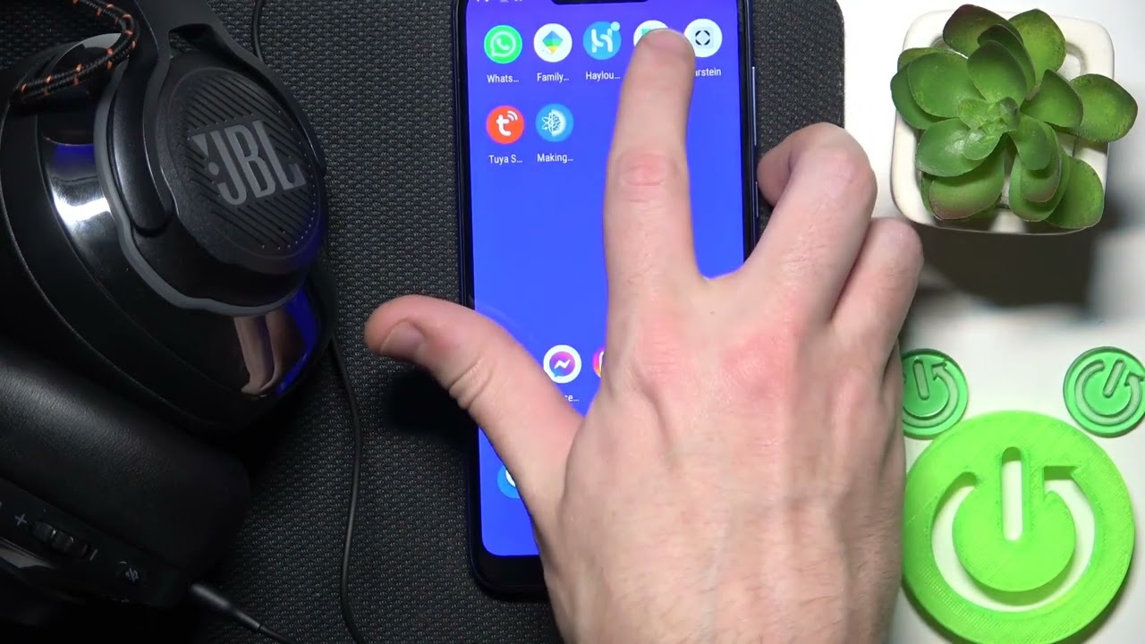 JBL Quantum 810 – Cara Menghubungkan dengan Kabel (Mini‑Jack)