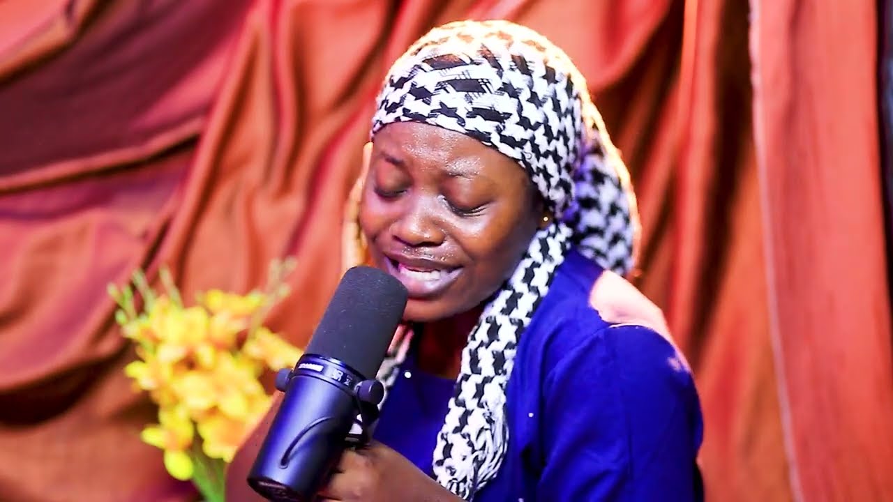 MIDNIGHT PRAYER WORSHIP || EMILY GYAN LATEST WORSHIP #emilygyan