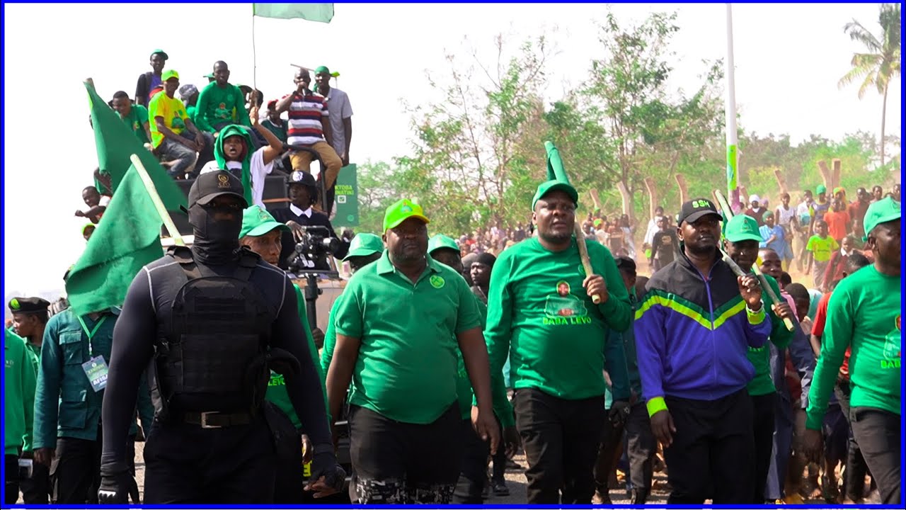 BABA LEVO APOKELEWA KAMA MFALME KIGOMA MJINI