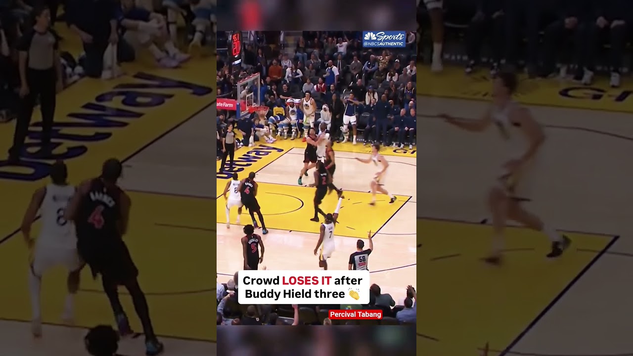 Crowd loses it after Buddy Heild three 😳👏👏 