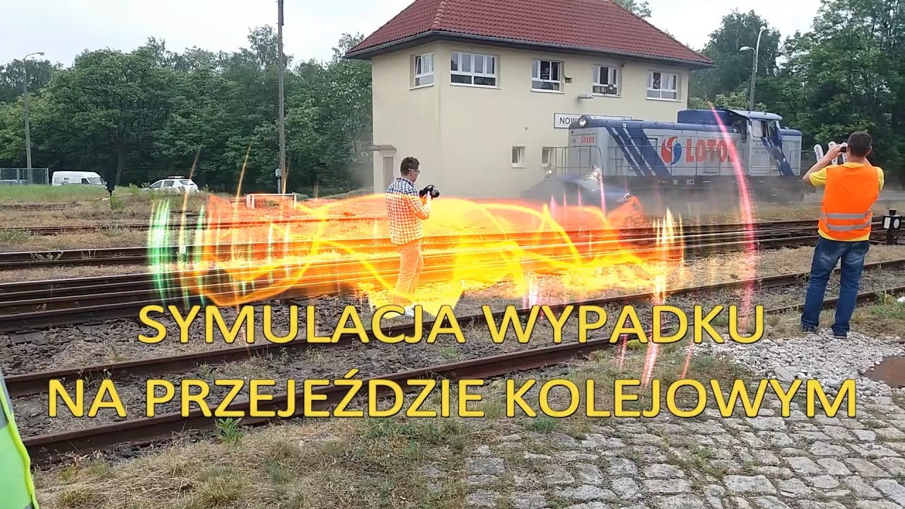 Symulacja wypadku na przejeździe kolejowym