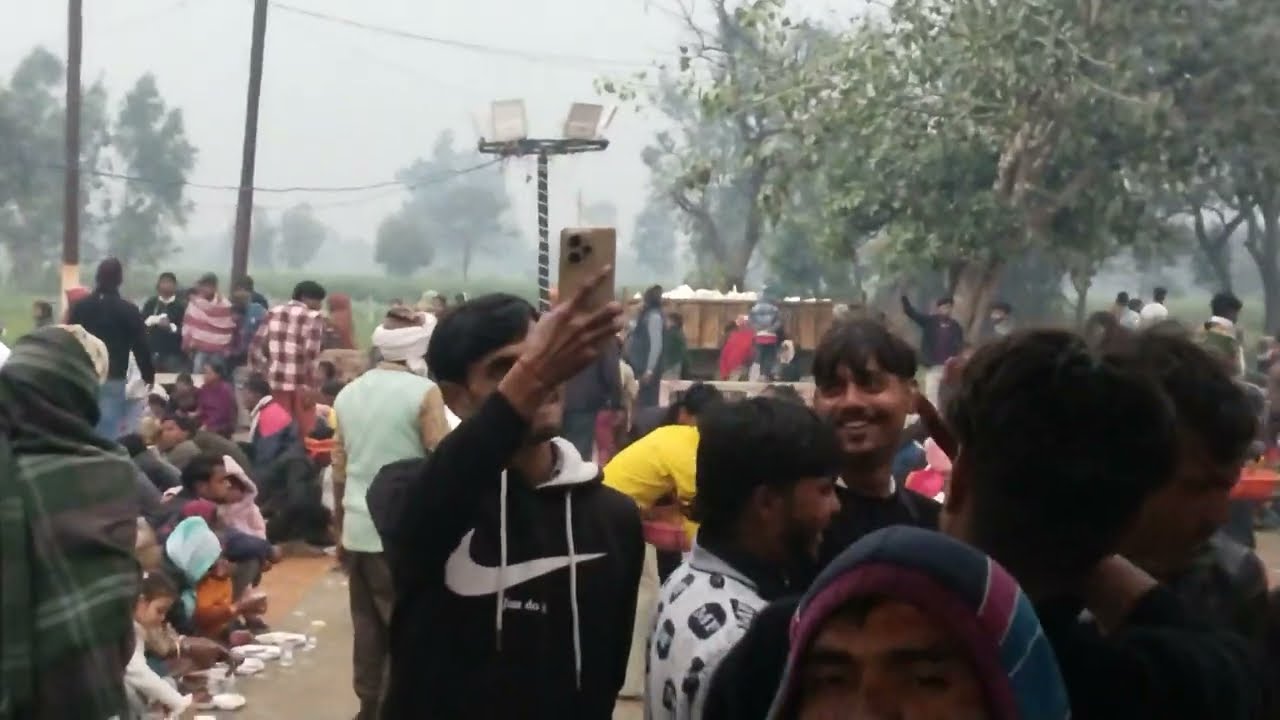 Sahaswan me bhandara