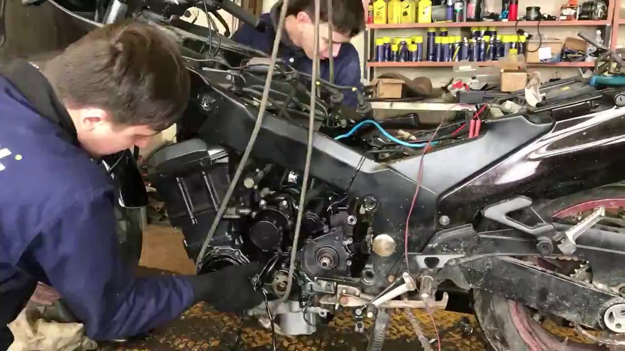 ZZR 1100 Сборка