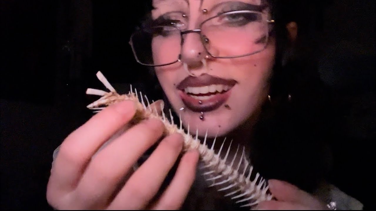 ASMR ☥ freakazoid goth shows u bones and other cool weird items (WARNING epic tingles ahead) 