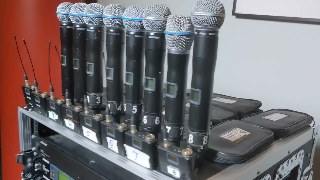 Shure UR4D Wireless System for sale