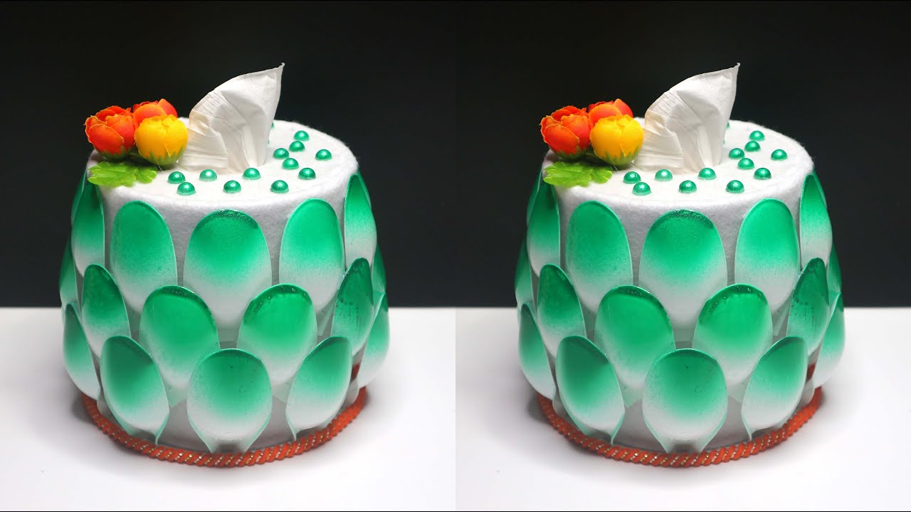 Tissue Box from Plastic Spoons and Cardboard | Tempat tisu dari Sendok Plastik