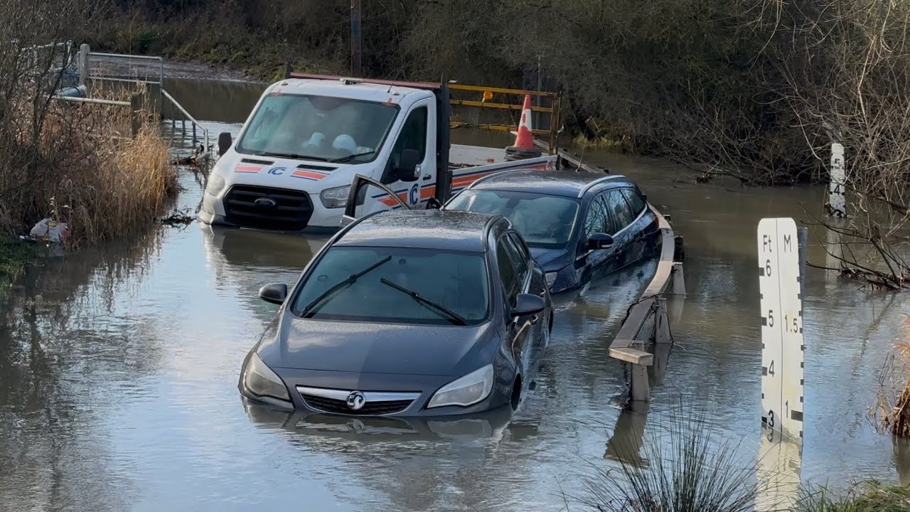3 Fails At Once!! || Storm Goretti Causes Chaos!! || Vehicles vs Floods/Snow compilation || #205