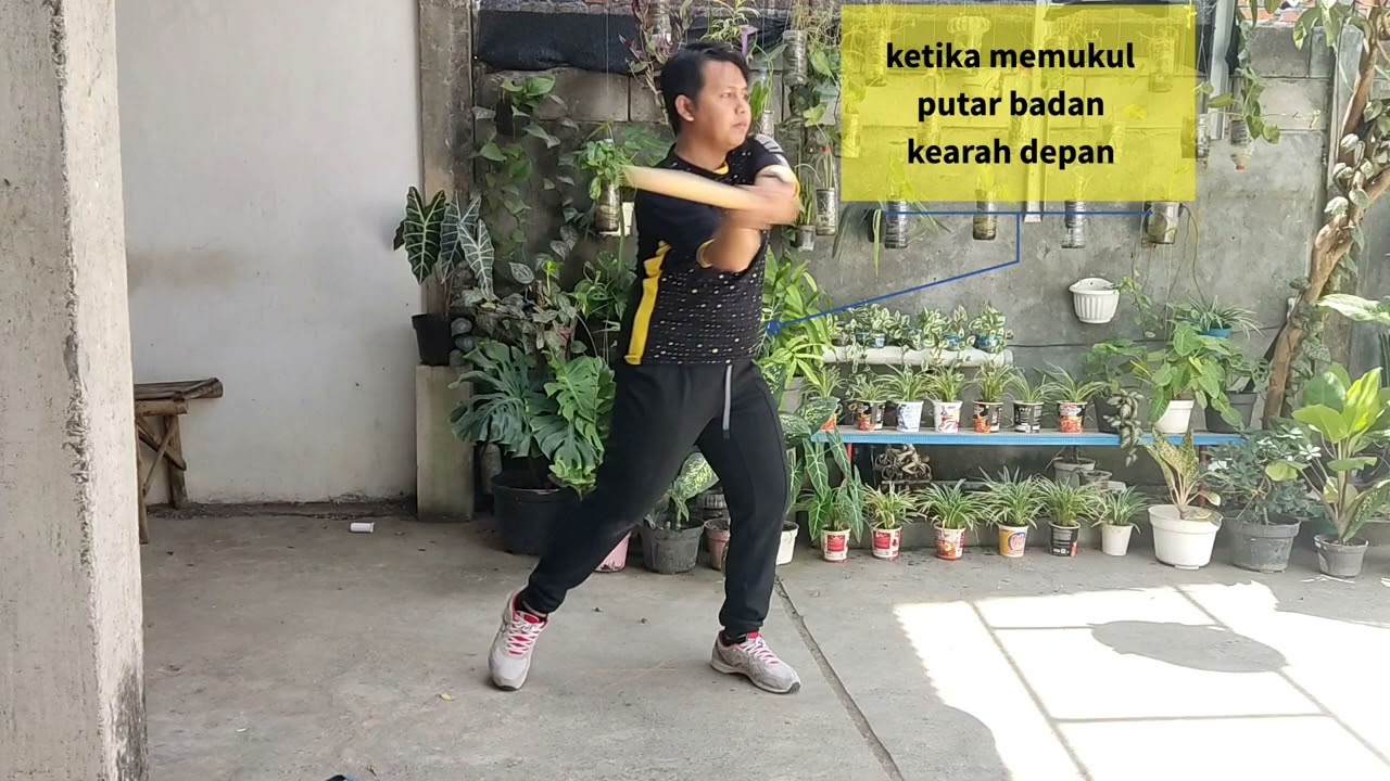 Teknik memukul bola kasti