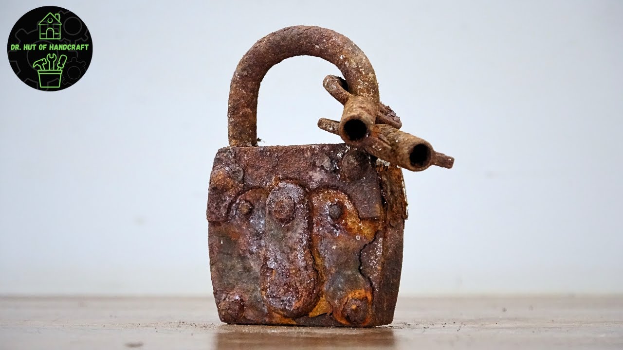 Copper plating on 1936 'Burg' padlock - Full restoration! I Dr. Hut of Handcraft
