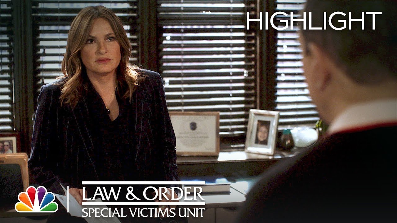 Benson Reads Dodds' Memo - Law & Order: SVU (Episode Highlight)