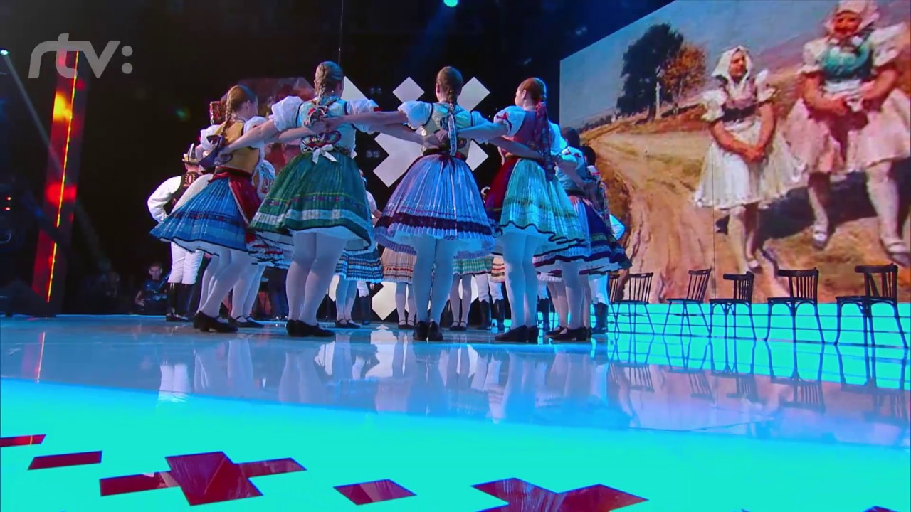 Folklórny súbor Hornád - Zem spieva