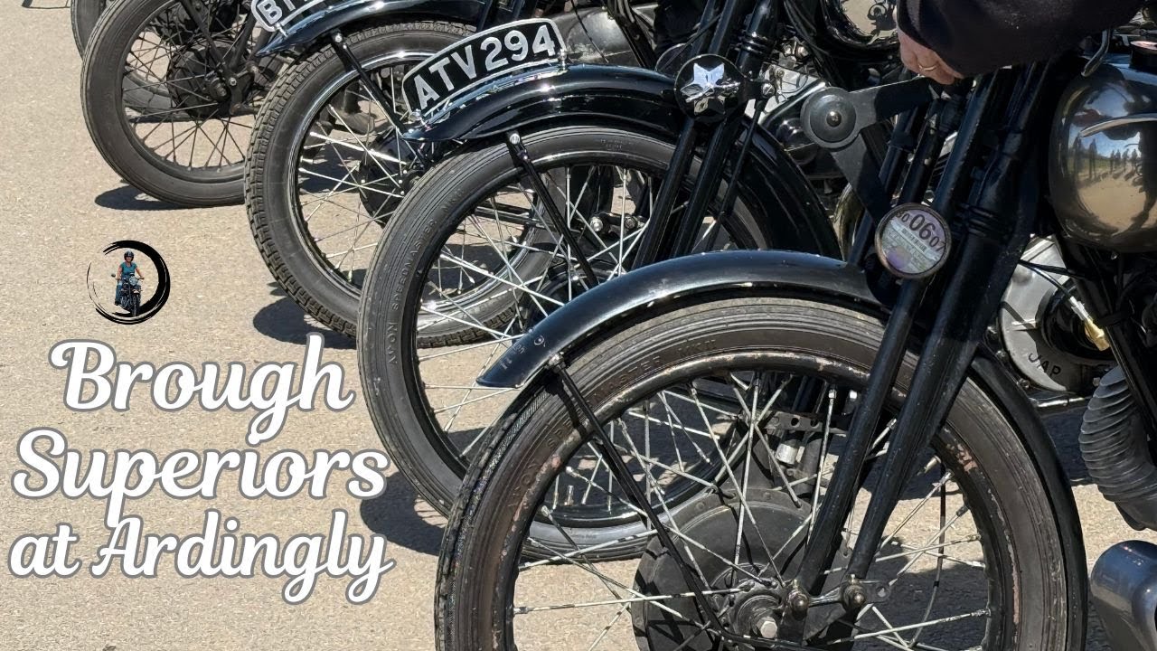 День превосходства в Ардингли. Тема шоу: Brough Superiors
