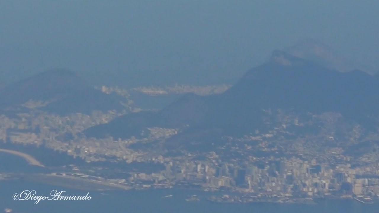 Take off from Rio de Janeiro Awesome view Rio de Janeiro - Copa Ailrlines Boeing 737-800 Galeão