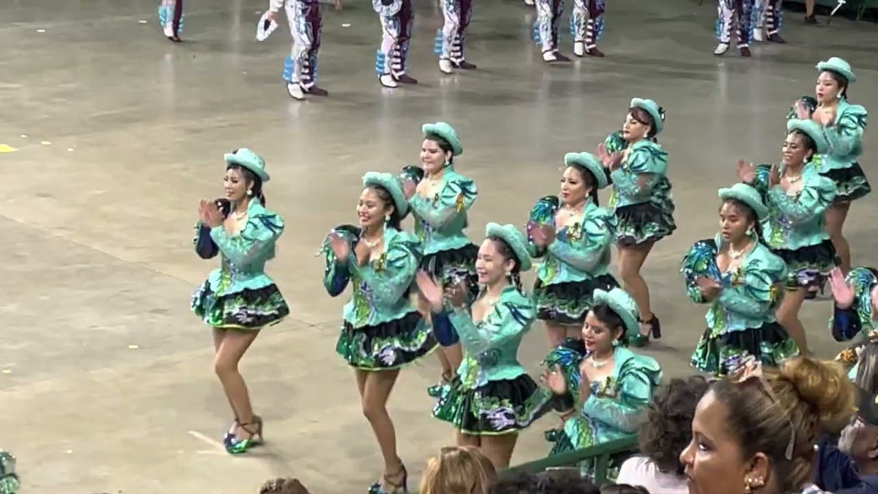 Fraternidad Folklorica Cultural Caporales San Simón Filial Virginia en el Festival Boliviano 2022