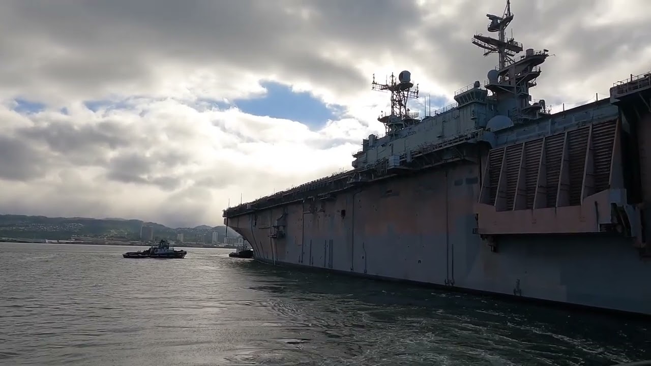 TOWING the Decommissioned Amphibious Assault ship USS Tarawa (LHA-1)