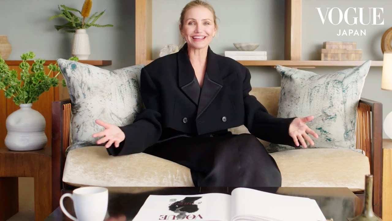 キャメロン・ディアスが、歴代ルックを作品とともに振り返る。| Life In Looks | VOGUE JAPAN