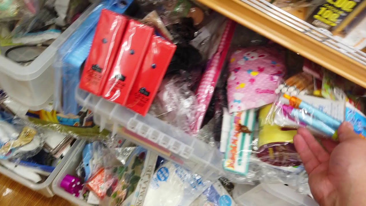 オフハウスお楽しみ袋が大量！お買い物中実況【リサイクルショップ巡り】shopping toy picking Japan