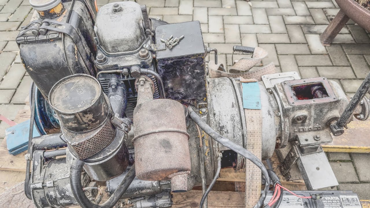 Einzylindermotor Diesel Motor Cunewalde, ein Blick ins Getriebe F2