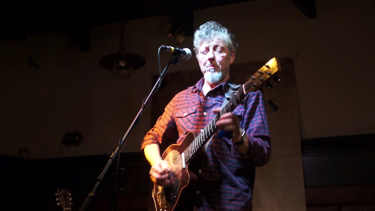 Roger Hubbard - Write Me a Few of Your Lines