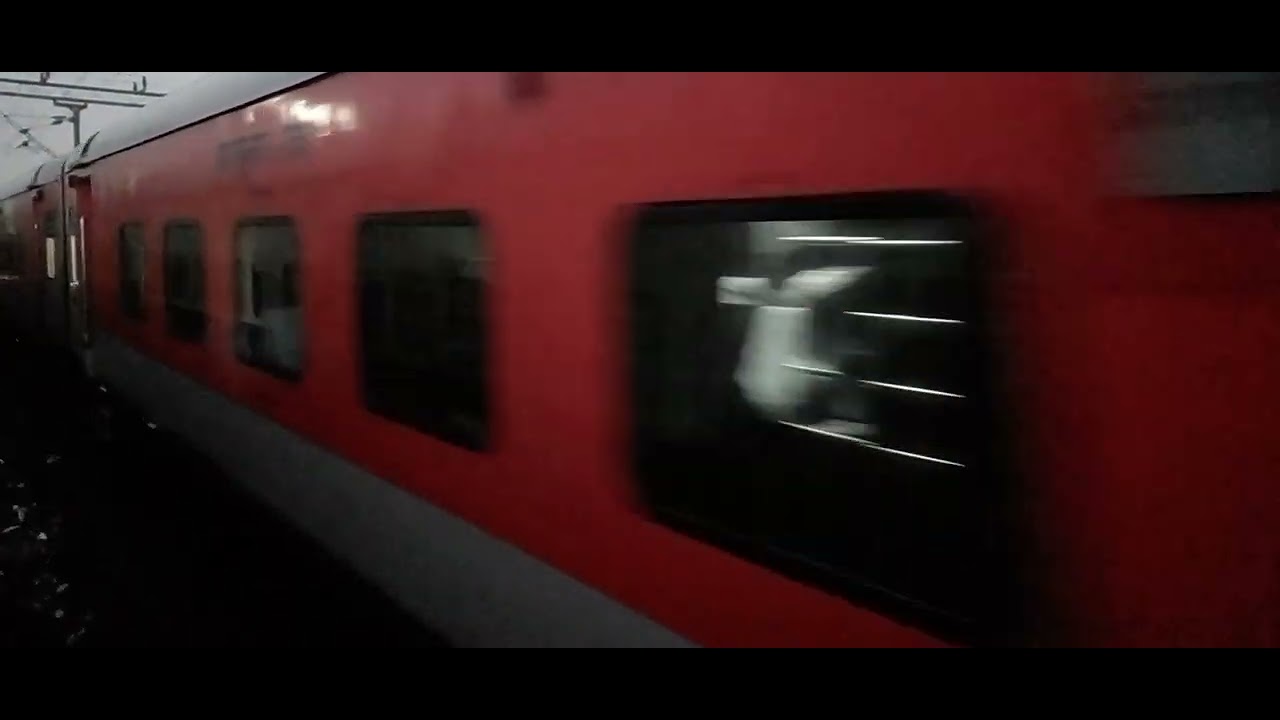 14650 Amritsar- Jaynagar Saryu Yamuna Express Arrived at Lucknow Charbagh