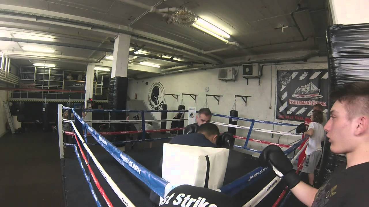 Guts & Glory Sparring Session 2 von 4