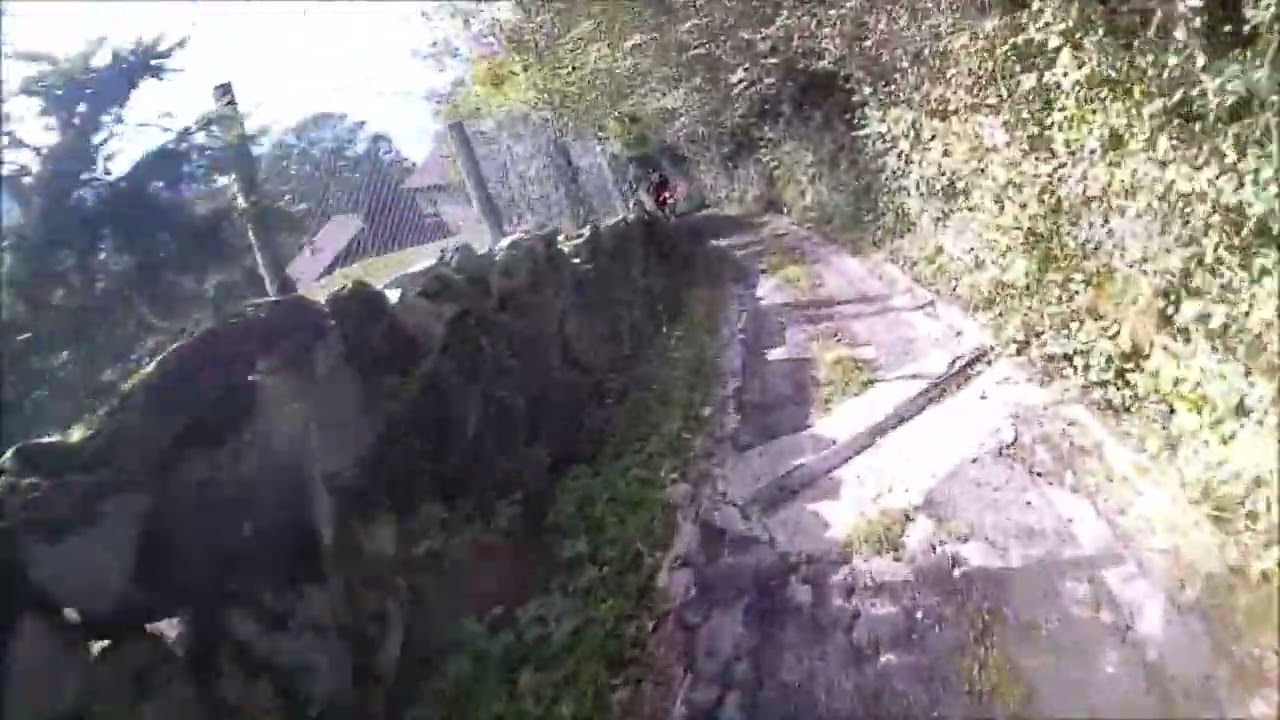 Beta ALP X auf kleinen Wegen Lombardei Tag2 Teil2. Beta ALP X on small roads Lombardy Day 2 Part 2