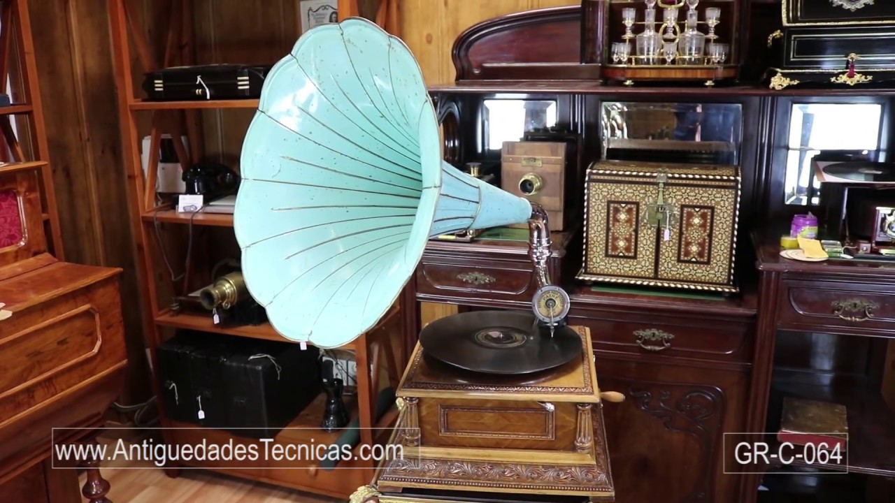 Antique Pathephone Nº 8 Gramophone - Phonograph. France, 1915